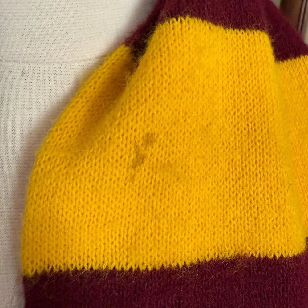 Vintage Wool Knitted Redskins Football scarf